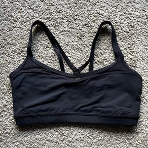Lululemon sport bra mesh size 6